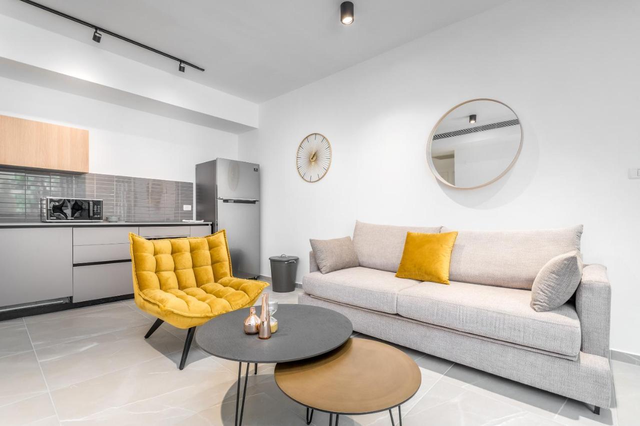 شقة Stunning 1 Bdr With Balcony On Sheinkin St تل أبيب المظهر الخارجي الصورة